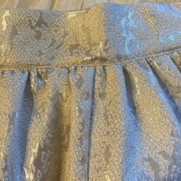 Copper Key Big Girls Size XS skirt Cream White shade with Silvery accents - Picture 3 of 6